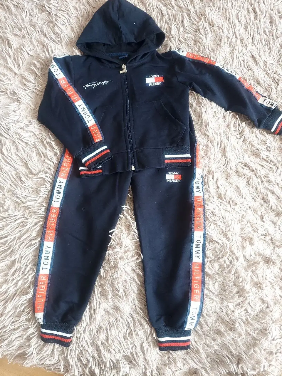 Вещи для детей 3-5 лет в отличном состоянии - Одежда (Товары для детей) в Барнаул