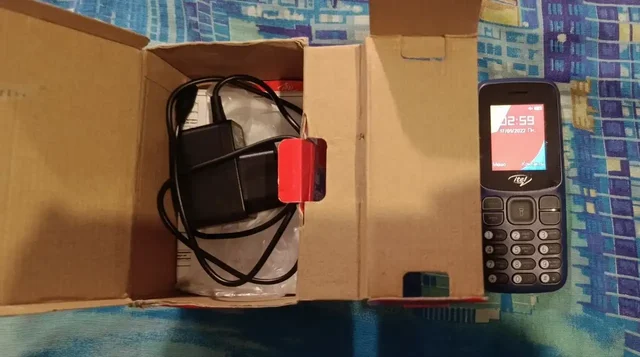 Продажа телефонов Digma First XS350 2g и itel it2163n - частное объявление в Барнаул