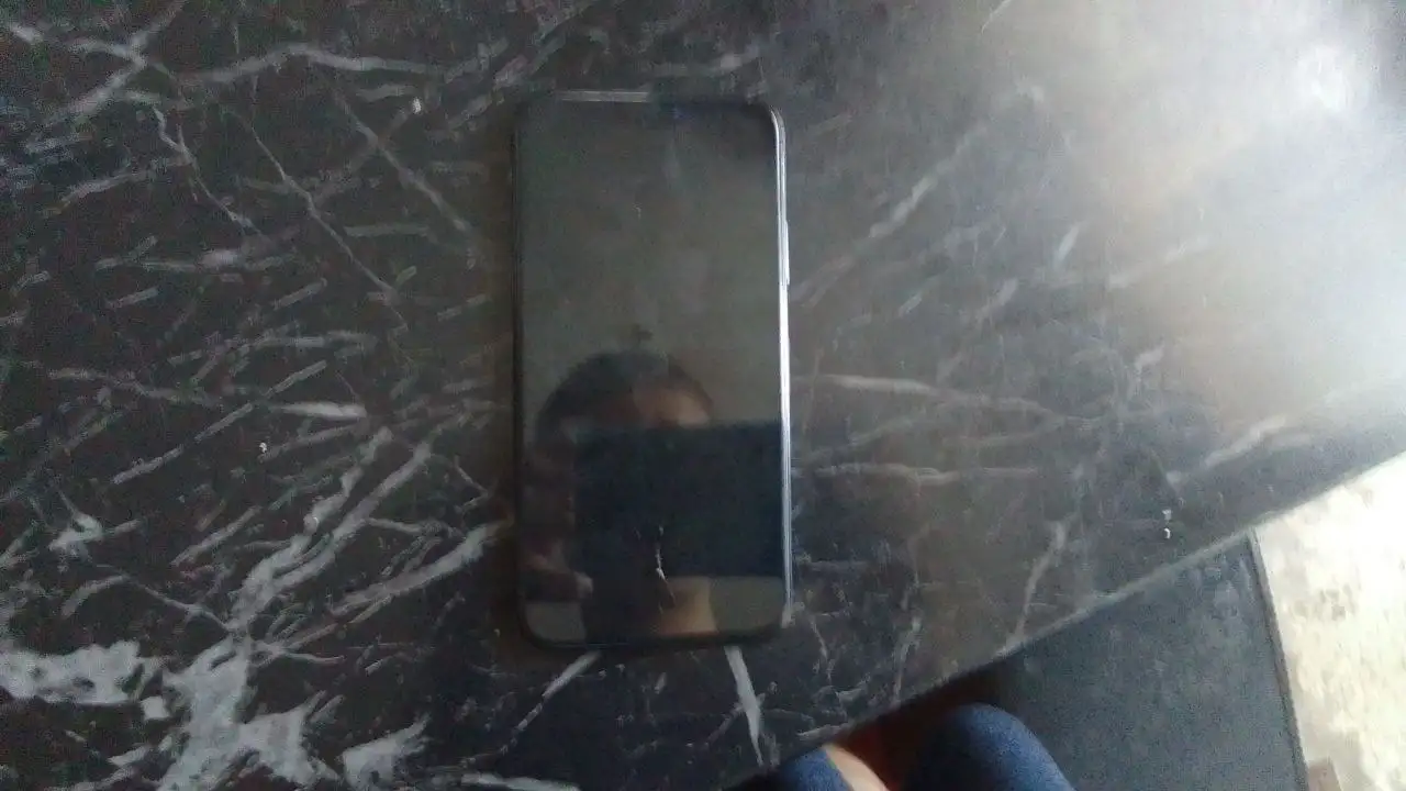 Продам iPhone 256 ГБ сбой активации - Смартфоны и телефоны (Электроника) в Барнаул