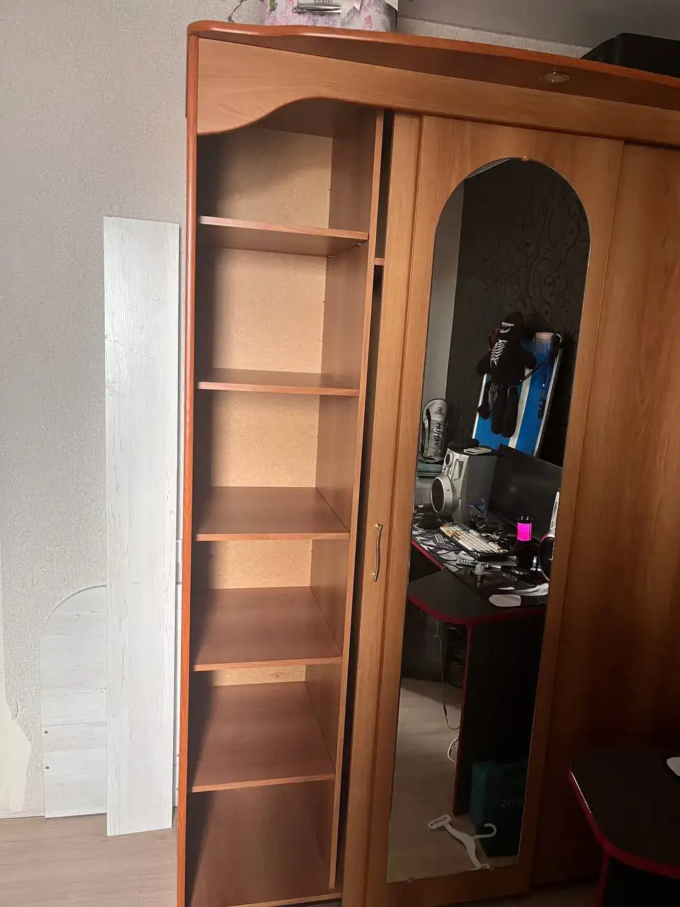 Продам большой шкаф в разборе - Мебель (Для дома и дачи) в Барнаул