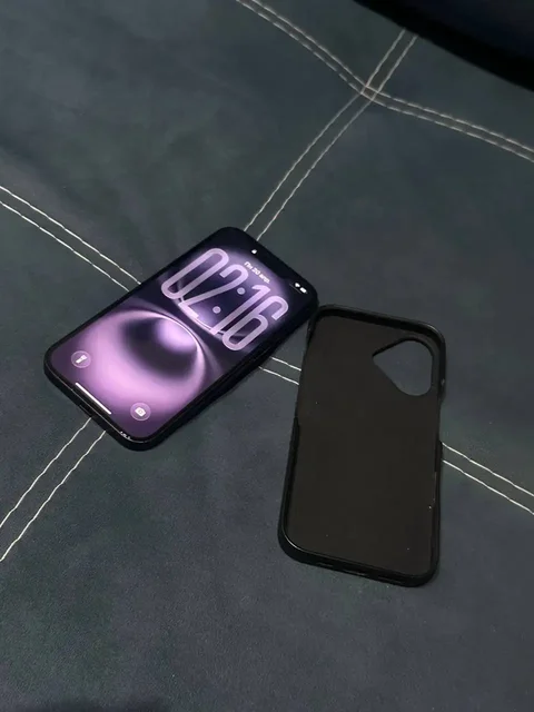 Samsung Galaxy S23 Ultra и iPhone 16 - Устройства в Барнаул