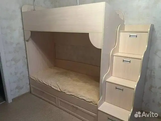 Продажа двухъярусной кровати из МДФ с дополнительной мебелью - Мебель (Для дома и дачи) в Барнаул