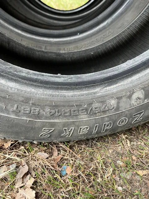 Продажа автомобиля с грыжей на колесе - частное объявление в Барнаул