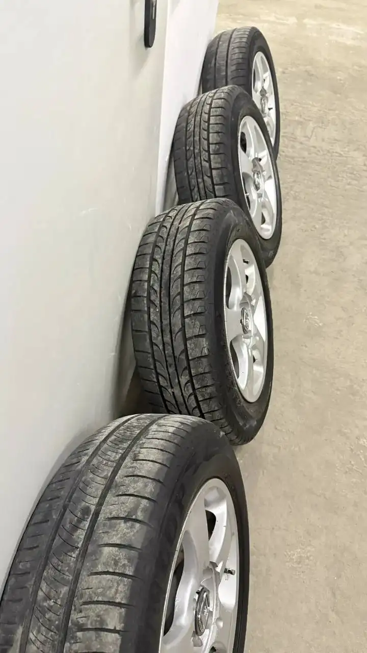 Шины 195/65R15 - Шины (Авто) в Барнаул