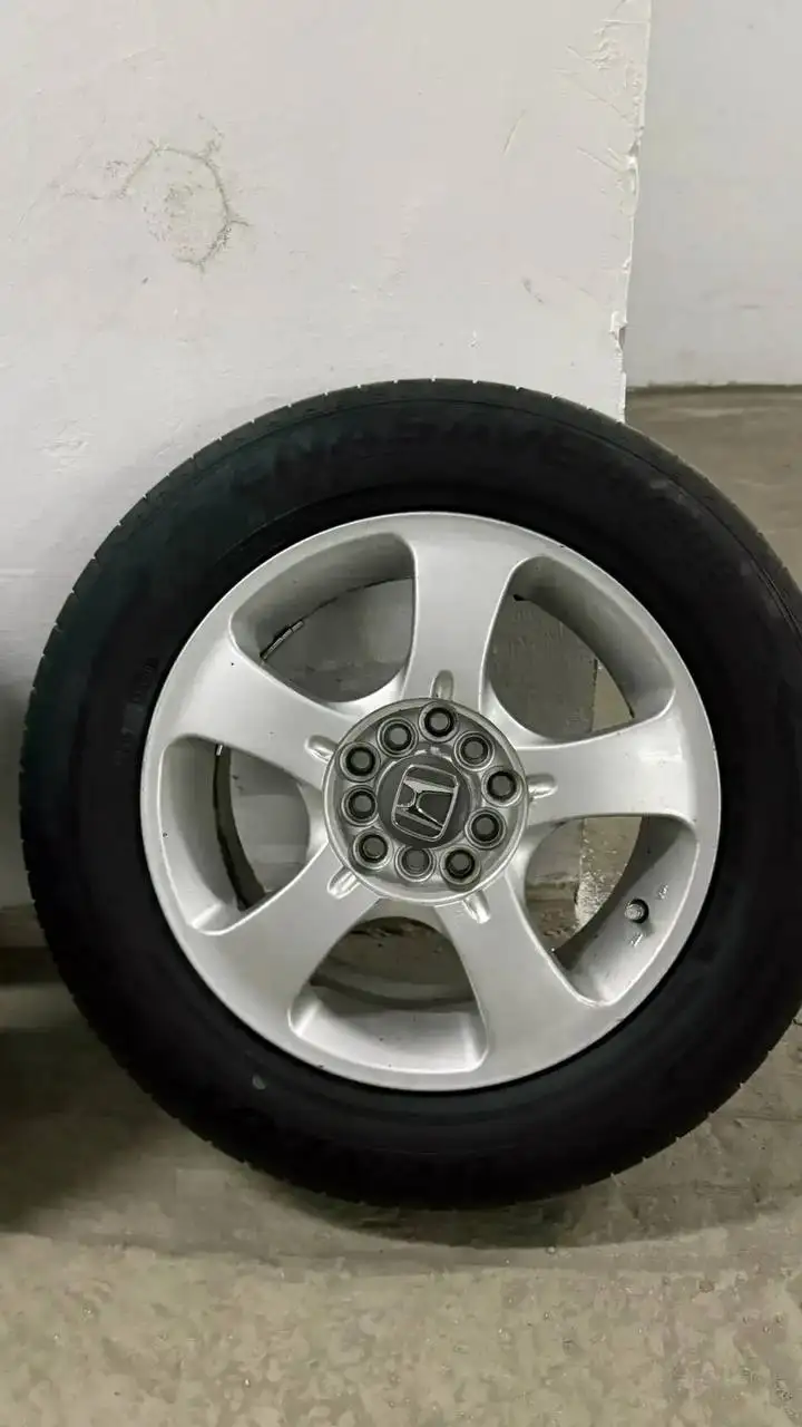 Шины 195/65R15 - Шины (Авто) в Барнаул