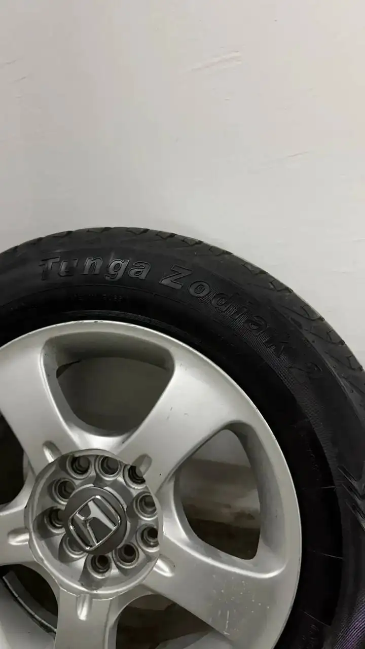 Шины 195/65R15 - Шины (Авто) в Барнаул
