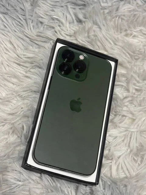 iPhone 13 Pro 128 ГБ с замененными запчастями в подарок чехол - Компьютеры и комплектующие в Барнаул