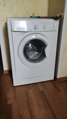 Отдам бесплатно стиральную машину Indesit - частное объявление в Барнаул
