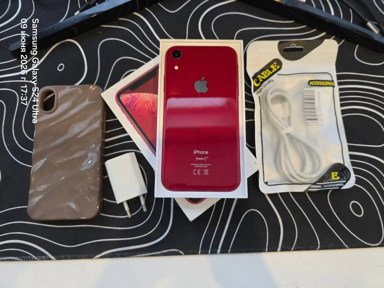 iPhone XR PRODUCT RED 64GB - Смартфоны (Электроника) в Барнаул