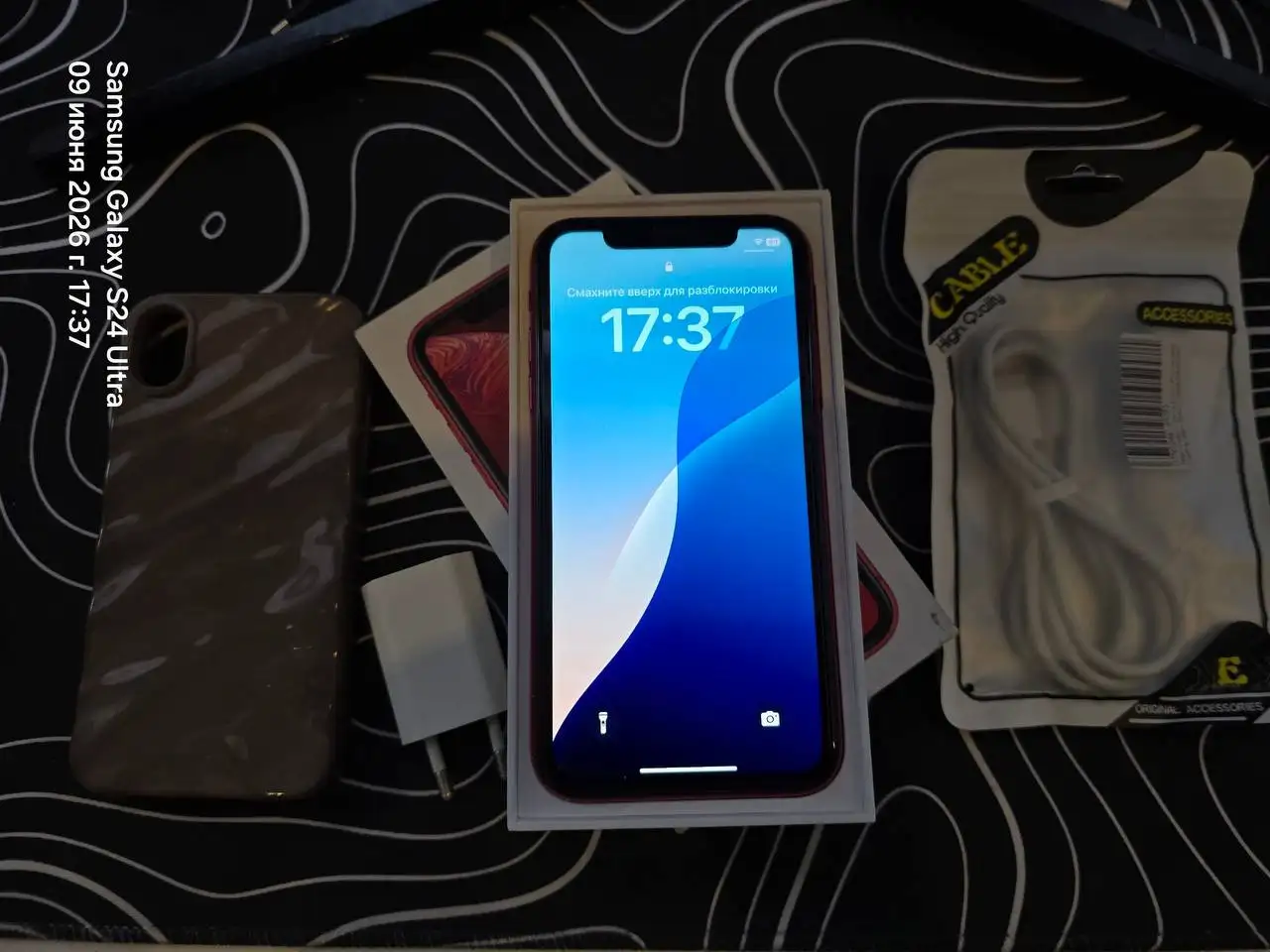 iPhone XR PRODUCT RED 64GB - Смартфоны (Электроника) в Барнаул