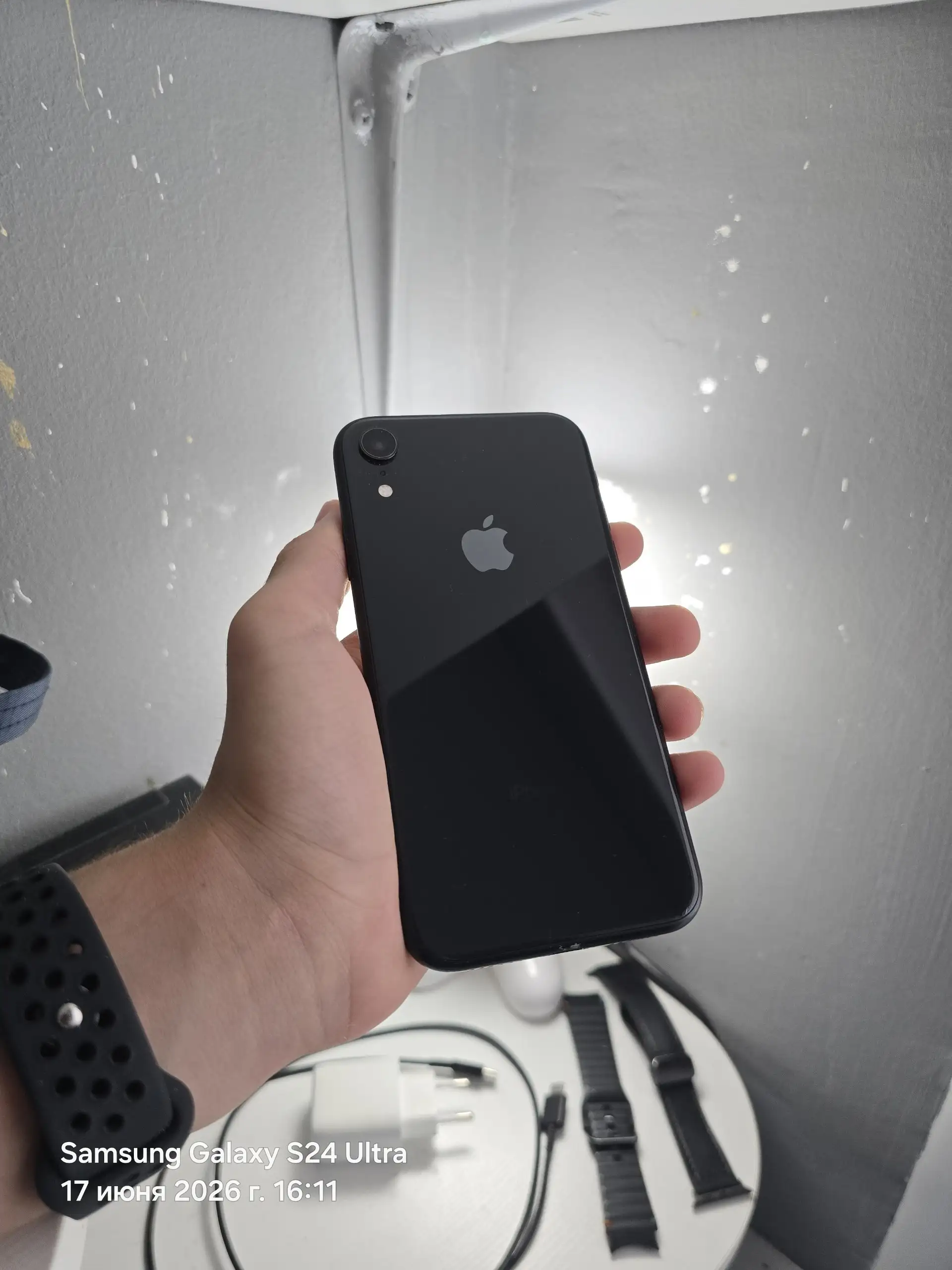 iPhone Xr 128GB черный - Смартфоны и телефоны (Электроника) в Барнаул