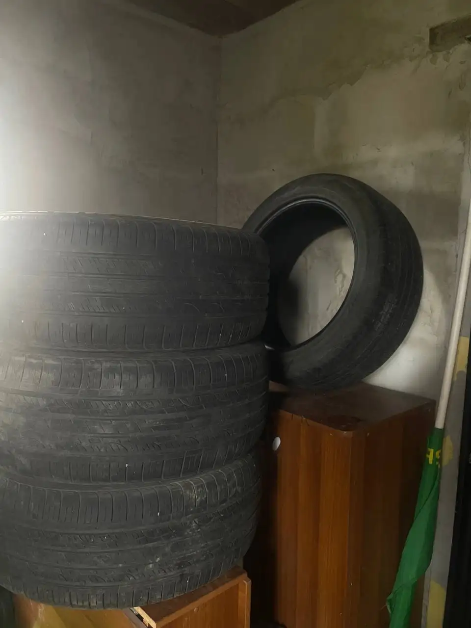 Продам резину R20 - Шины и диски (Авто) в Барнаул
