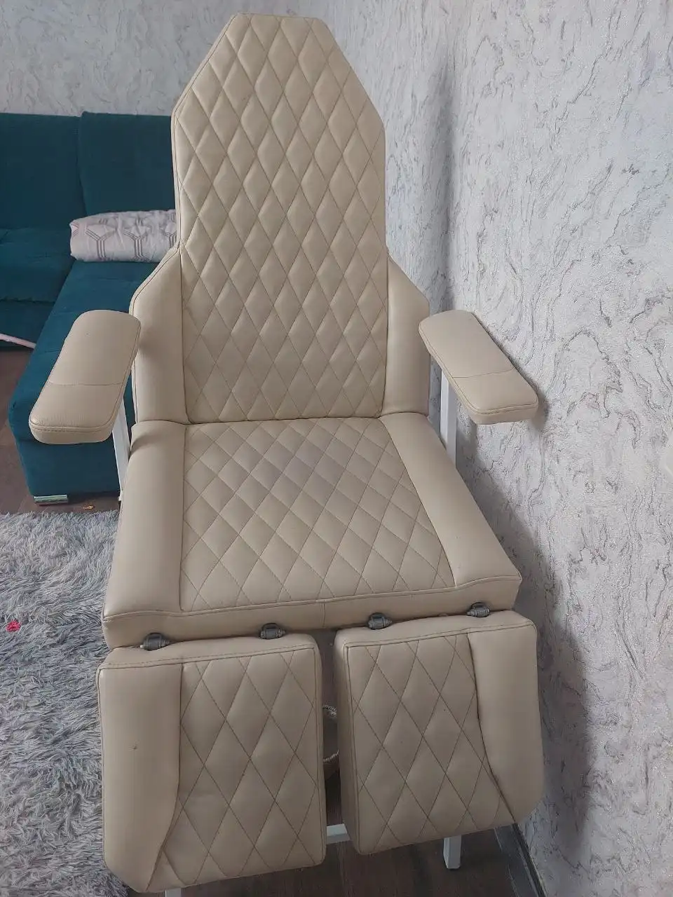 Педикюрное кресло в Барнауле