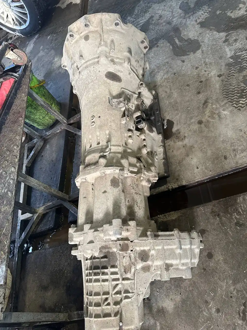 Продам коробку на Инфинити s51