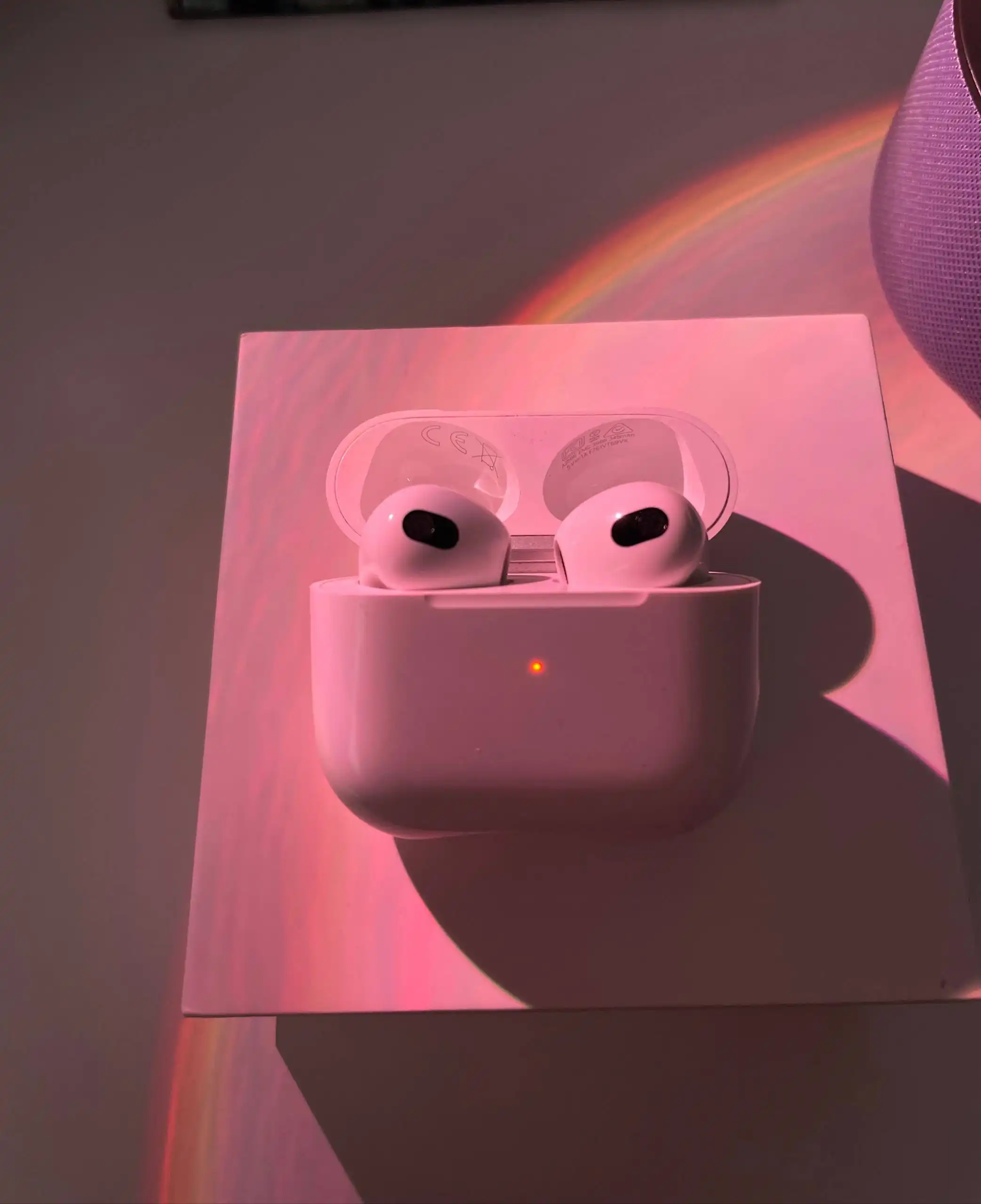 Продажа наушников Apple AirPods 3, 2022 год