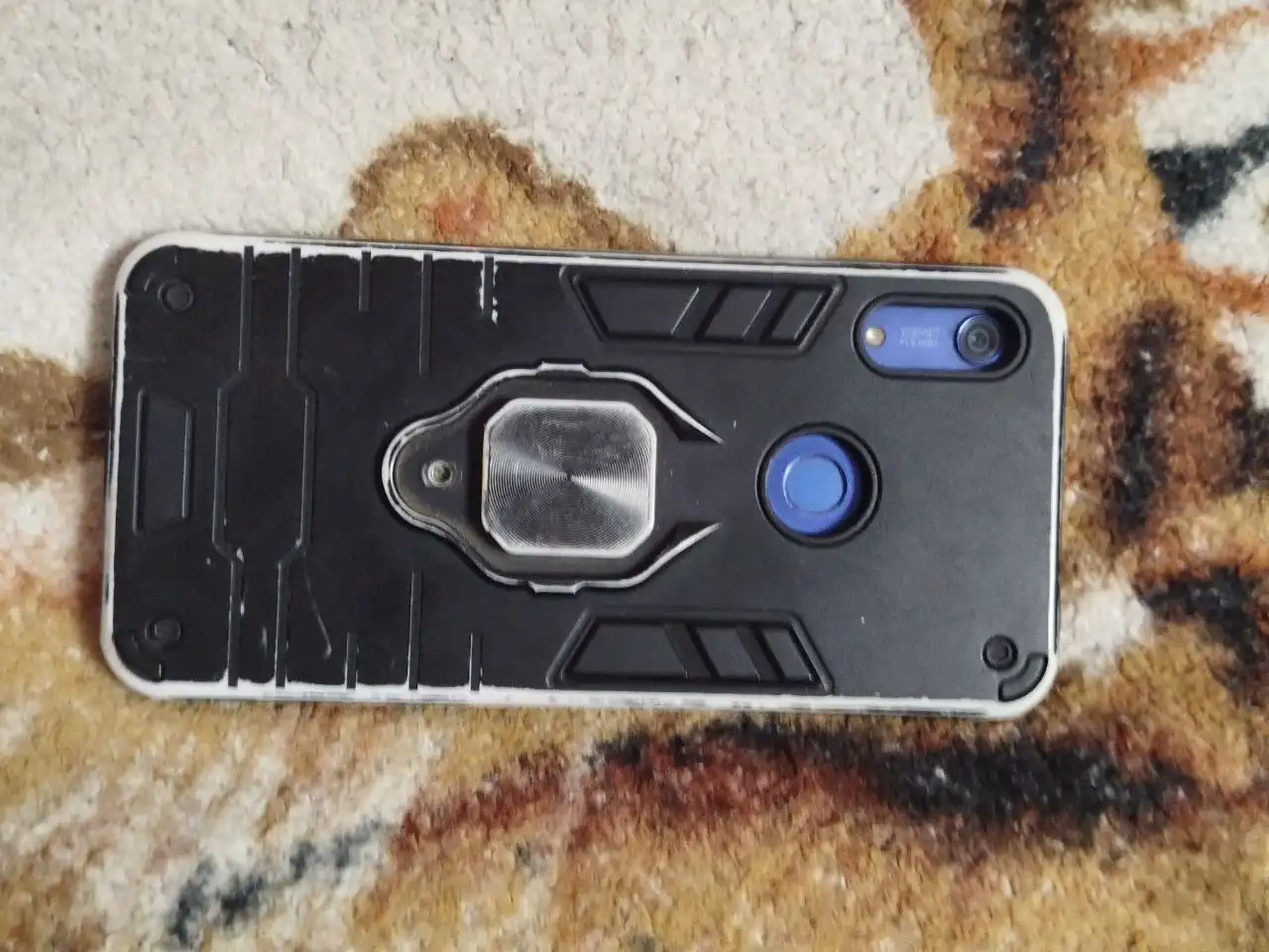 Продажа смартфона Honor 8a с повреждением