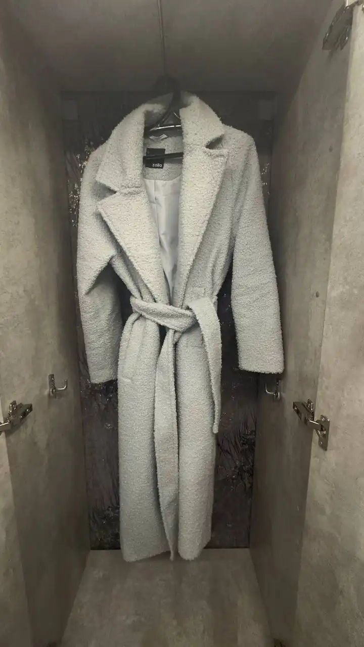 Продам пальто демисезон Zolla размер 48-50 - Пальто (Одежда) в Барнаул