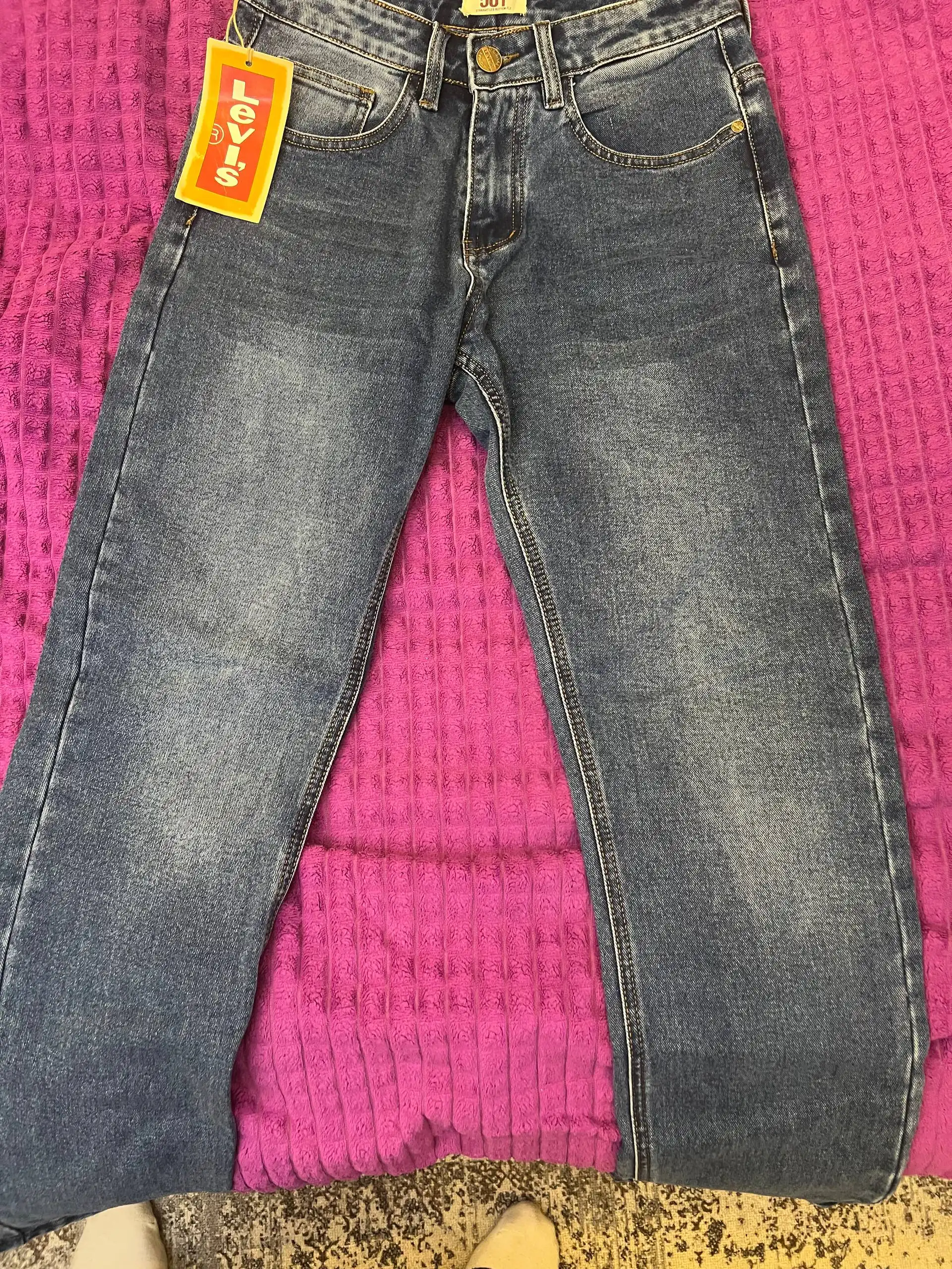 Джинсы Levi's 501 в идеальном состоянии - Джинсы (Одежда) в Барнаул