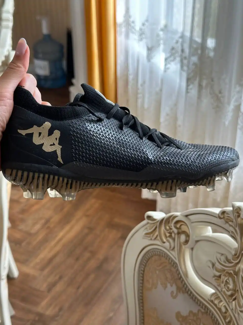 Продам футбольные бутсы 39 размера - Обувь (Одежда) в Барнаул