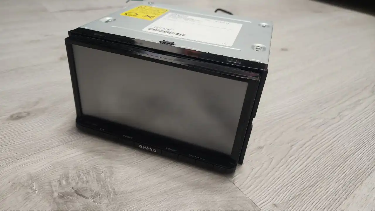 Продам магнитоллу Kenwood MDV-L502 2015 года - Автомобильная электроника (Электроника) в Барнаул