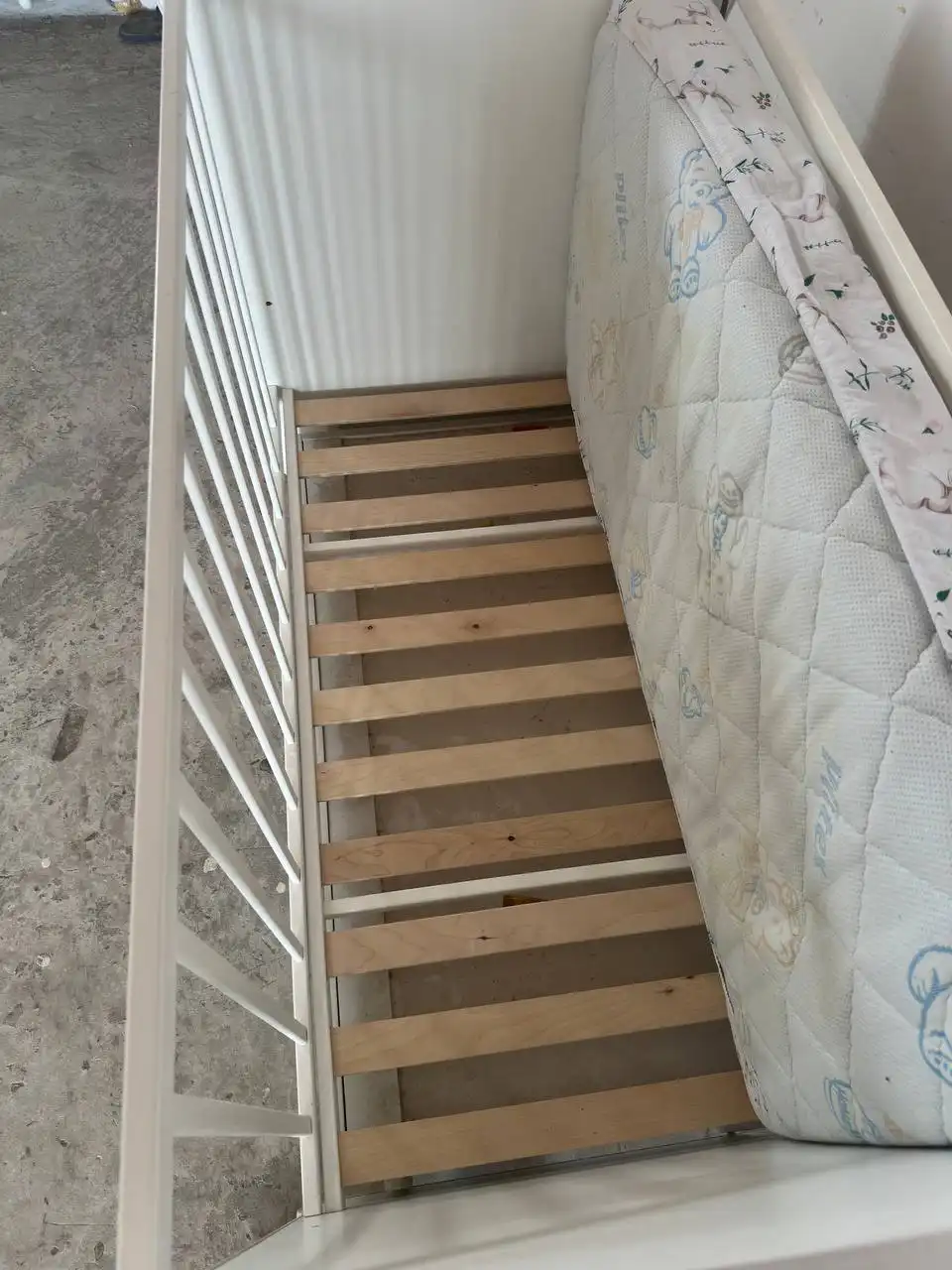 Детская кроватка с маятником и ящиком - Детская мебель (Товары для детей) в Барнаул