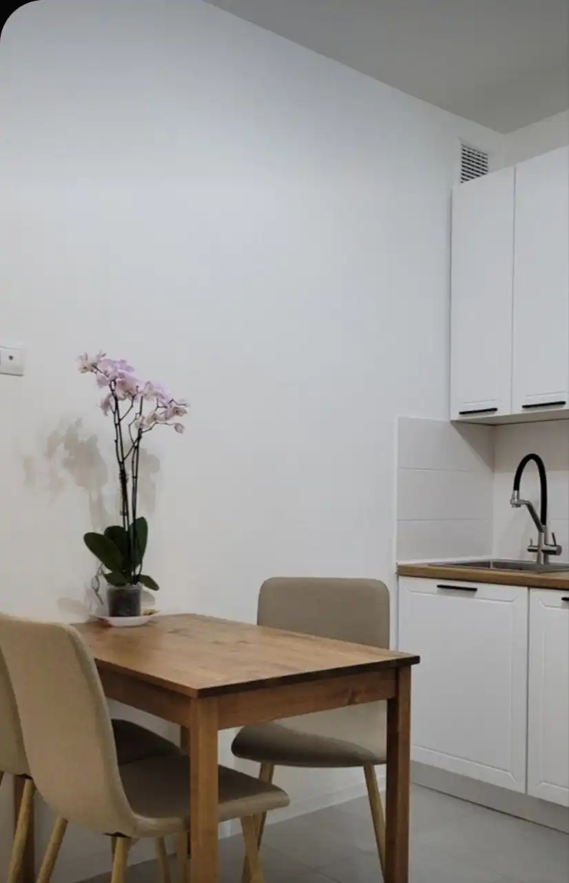 Продам новый стол из массива берёзы - Мебель (Для дома и дачи) в Барнаул