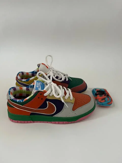 Продам новые кроссовки Nike - Вечерняя одежда в Барнаул