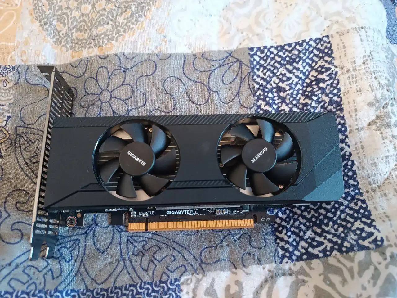 Продам видеокарту RX 6400 4GB - Компьютерные комплектующие (Электроника) в Барнаул