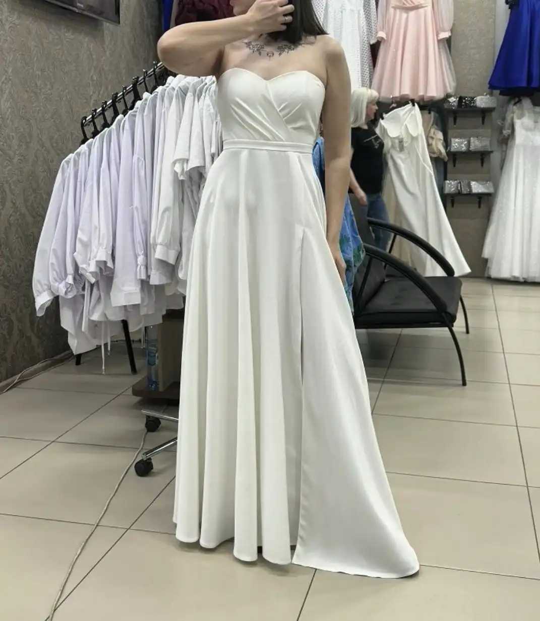 Продажа свадебных платьев - Свадебные платья (Одежда) в Барнаул