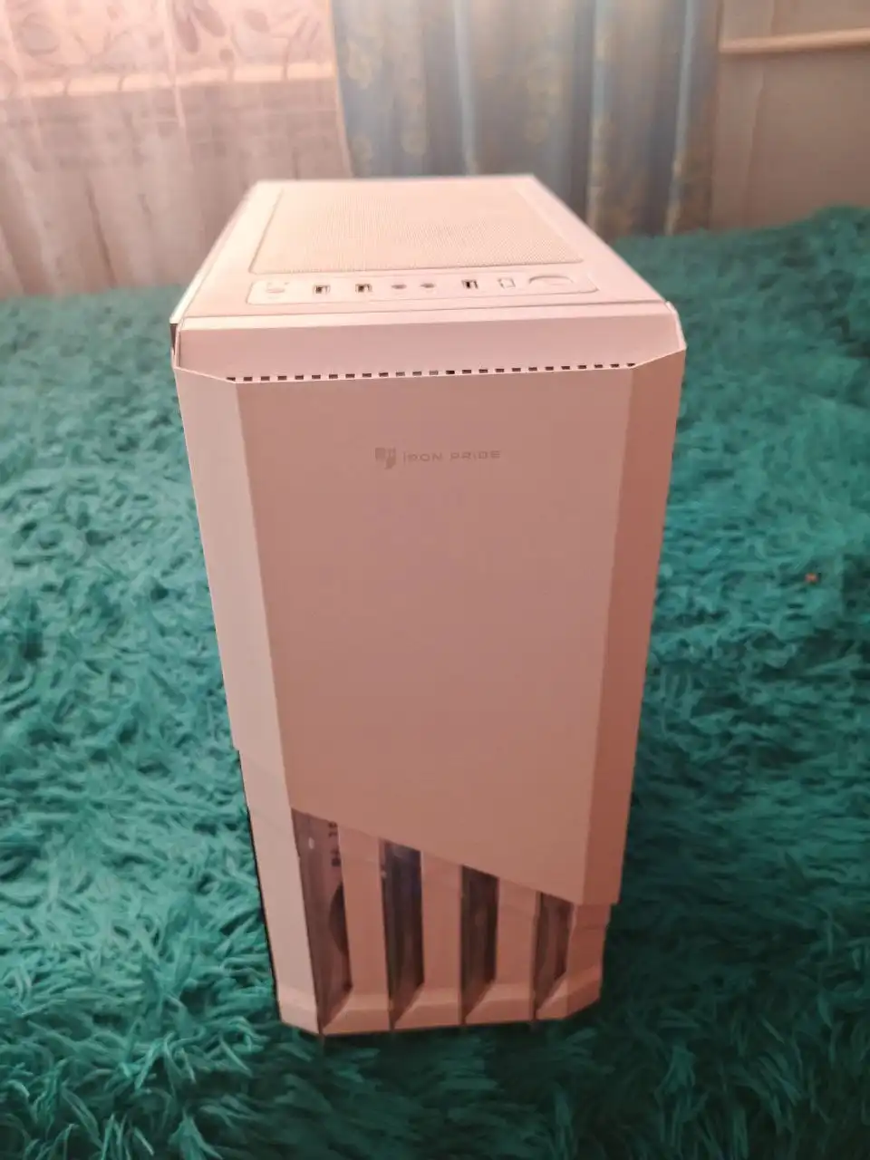 Бюджетный игровой компьютер - Компьютеры и комплектующие (Электроника) в Барнаул