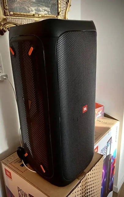 Колонка JBL 310 в отличном состоянии - Телевизоры в Барнаул