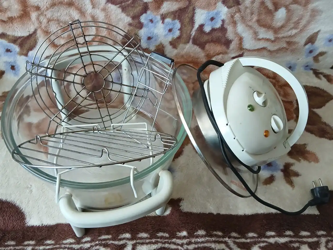 Продам рабочий аэрогриль с решетками и шипцами - Кухонная техника (Для дома и дачи) в Барнаул