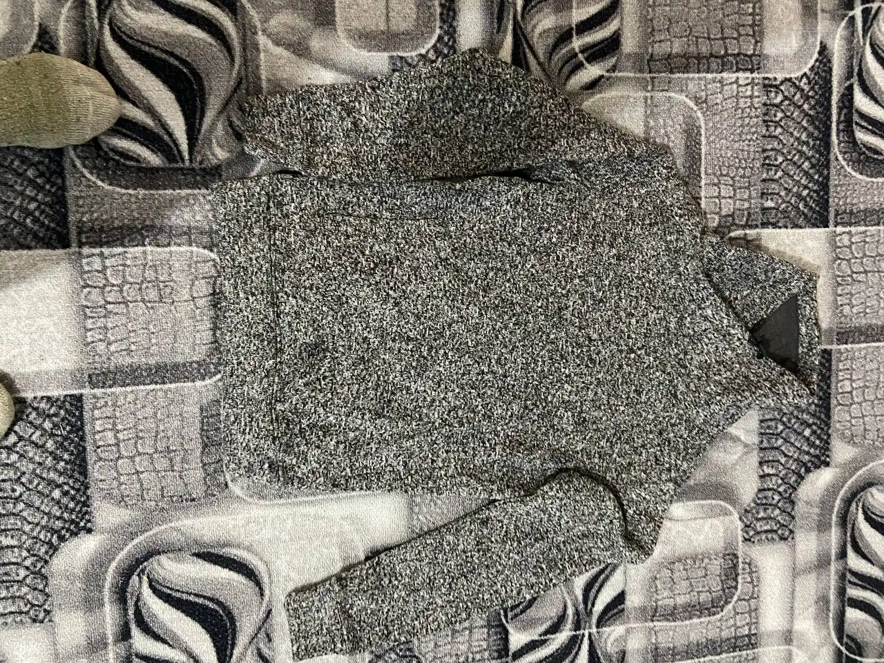 Продам джемпер р-р 44-46 серого цвета - Верхняя одежда (Одежда) в Барнаул