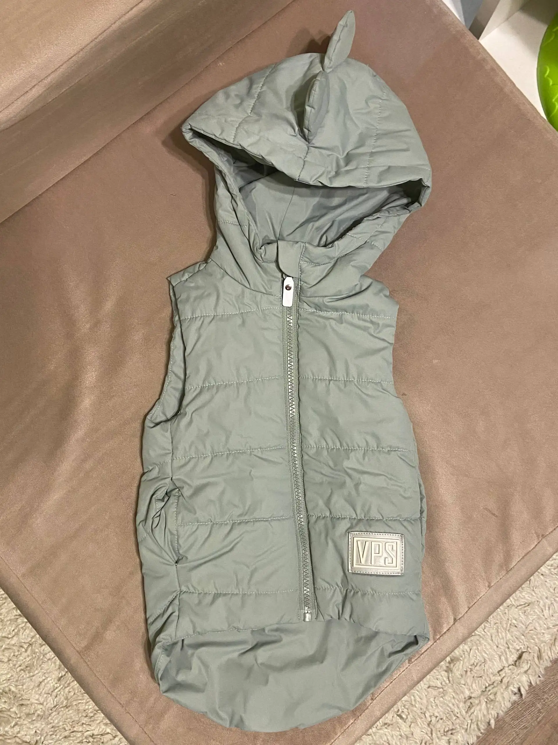 Зеленый жилет Vulpes размер 80 см - Одежда для детей (Товары для детей) в Барнаул