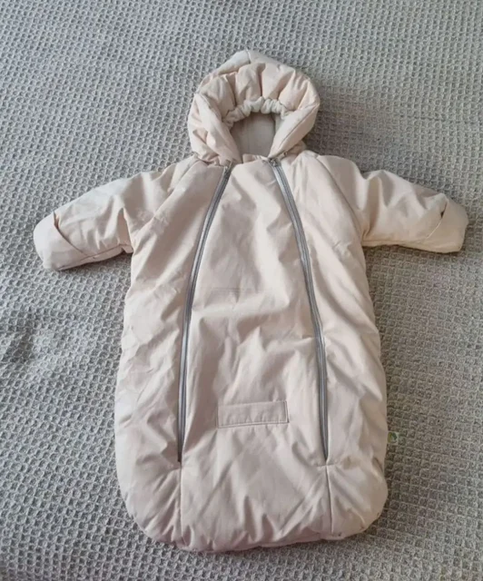 Продажа детских товаров: зимние комбинезоны, матрасик, подушка, кроватка - Постельное белье в Барнаул