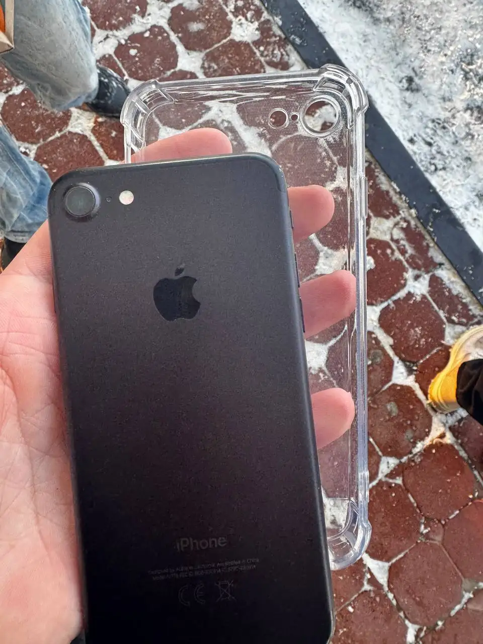 Продам iPhone 7 32GB - Смартфоны (Электроника) в Ульяновск