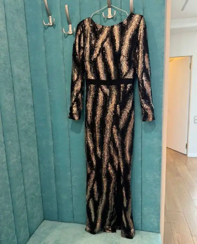 Продам платье размер 44, б/у 1 раз - Женская одежда (Одежда) в Ульяновск