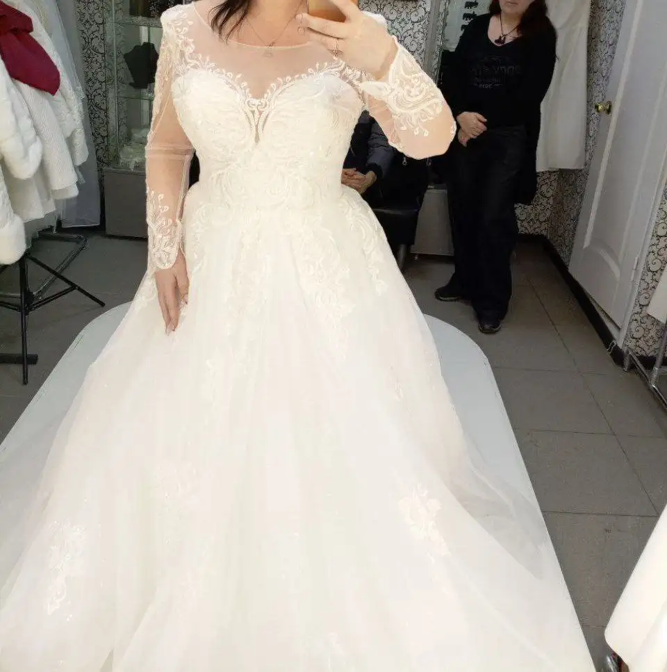 Продажа платья - Платья (Одежда) в Ульяновск