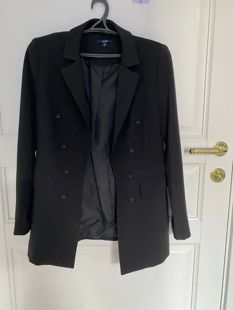 Продажа женской одежды: пиджак и тренч - Аксессуары в Ульяновск