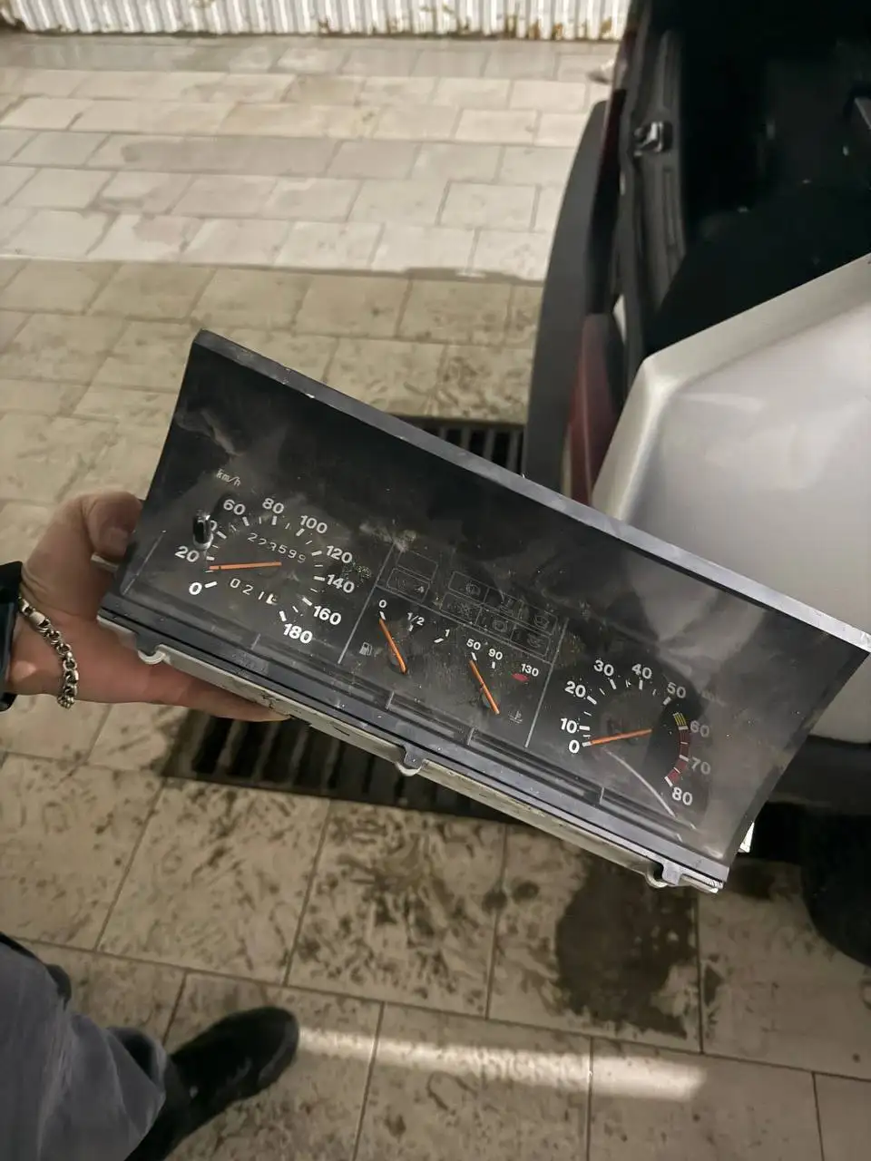 Продажа автозапчастей для ВАЗ - Автозапчасти для ВАЗ (Запчасти) в Ульяновск