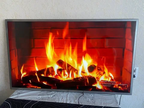 Продам телевизор 13 торг - Автомобильная электроника в Ульяновск