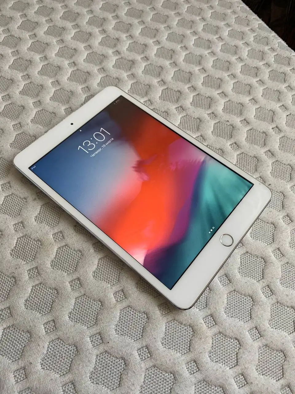 Продам iPad mini 3 128gb и iPhone XR 64gb - Планшеты и смартфоны (Электроника) в Ульяновск