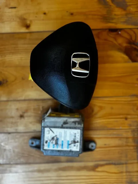 Продам рулевую подушку безопасности Honda Civic 4D - частное объявление в Ульяновск