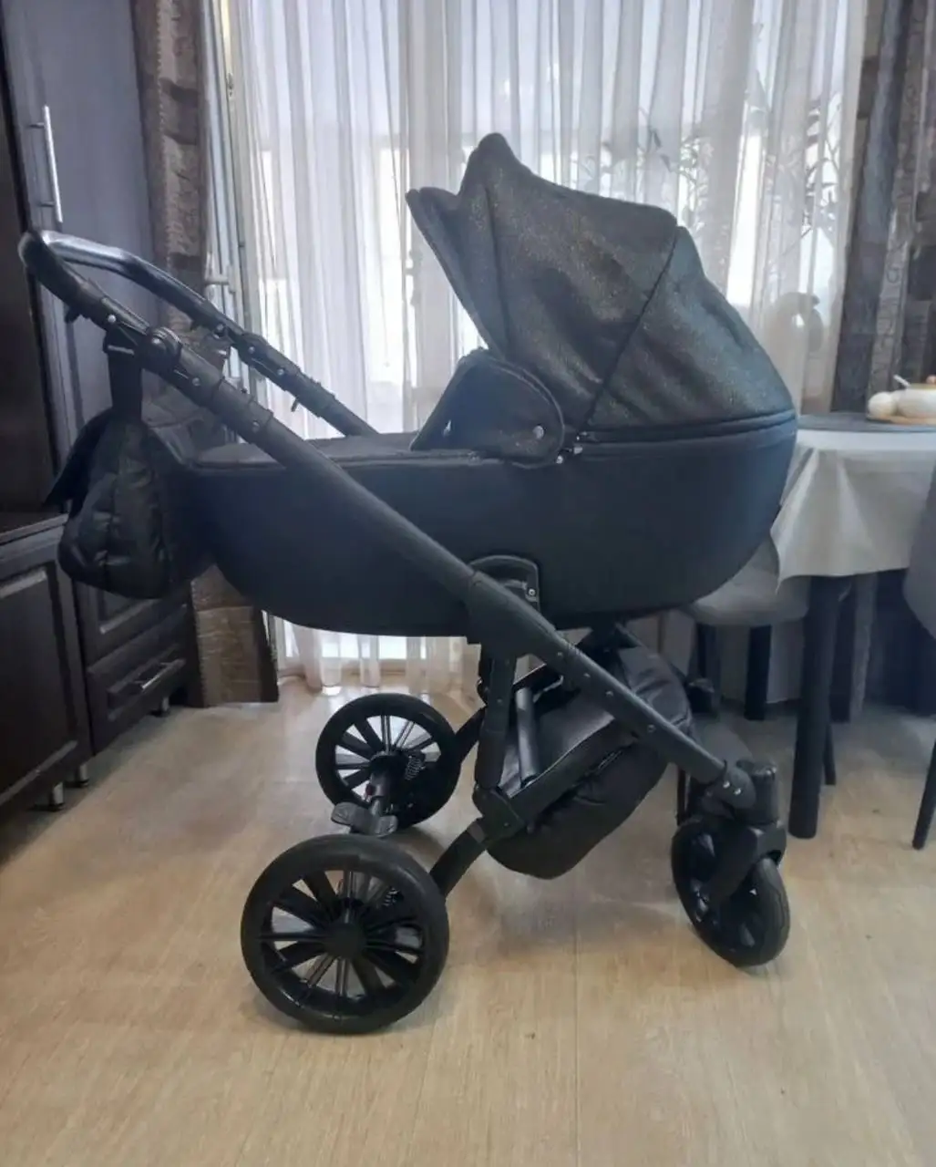 Продам коляску Quali 2в1 с гелевыми колёсами и автолюлькой - Коляски (Товары для детей) в Ульяновск