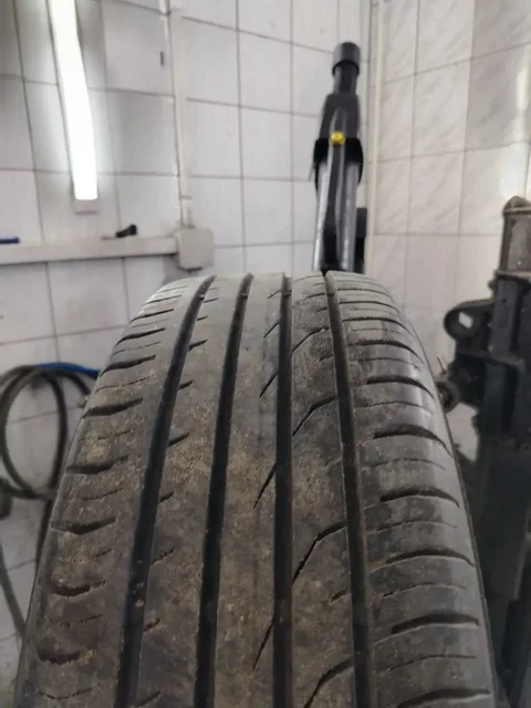 Автошины 215/55/17 в хорошем состоянии - Авто в Ульяновск