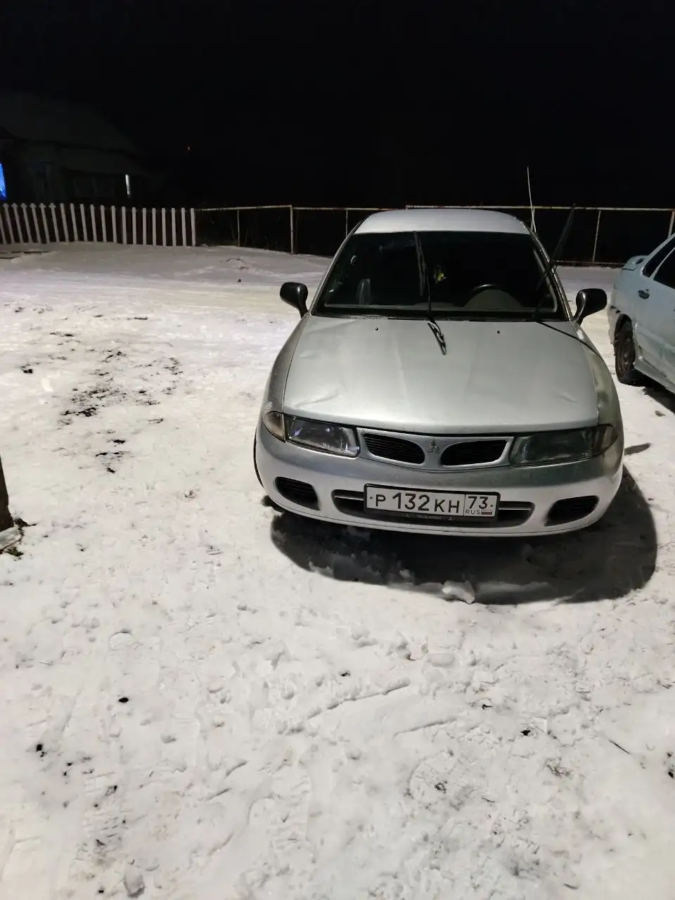 Продажа автомобилей ВАЗ 2004 года и Mitsubishi 1998 года - Авто в Ульяновск
