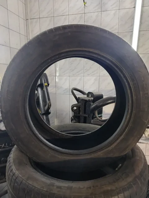 Шины 205/55/16 без повреждений - Авто в Ульяновск