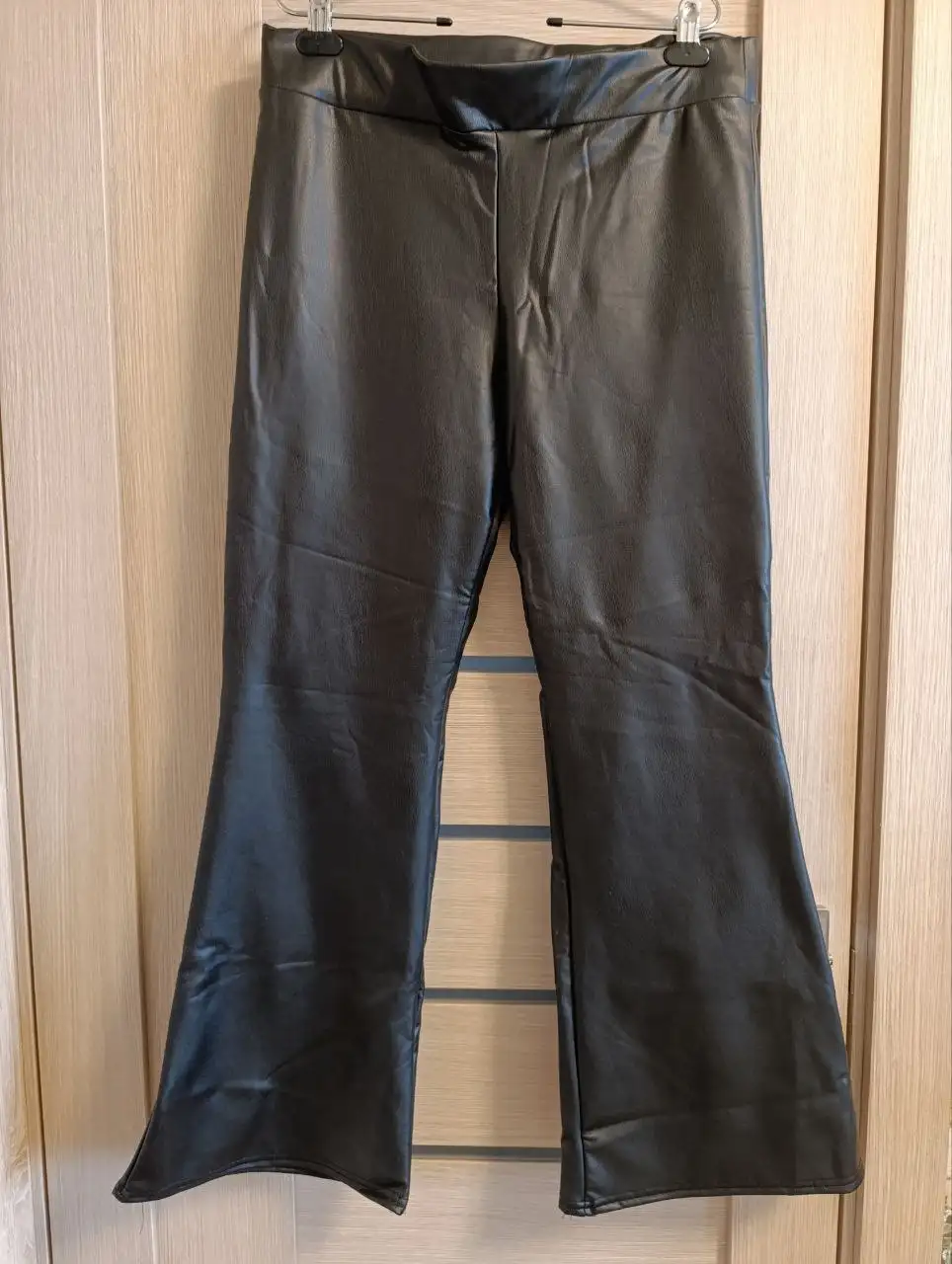 Продажа брюк клеш из кожзама - Брюки (Одежда) в Ульяновск