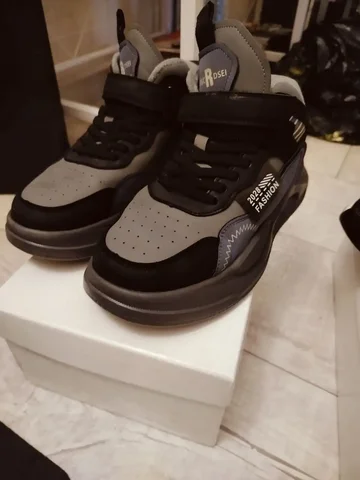 Кроссовки детские б/у состояние отличное - Обувь детская в Ульяновск