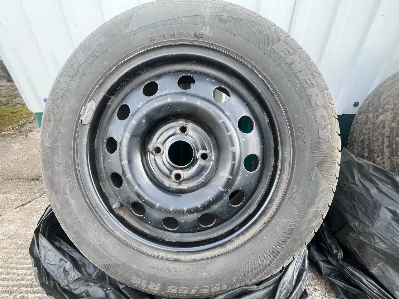 Продам 4 колеса на штампах Formula Energy 2023 года - Шины и диски (Авто) в Ульяновск